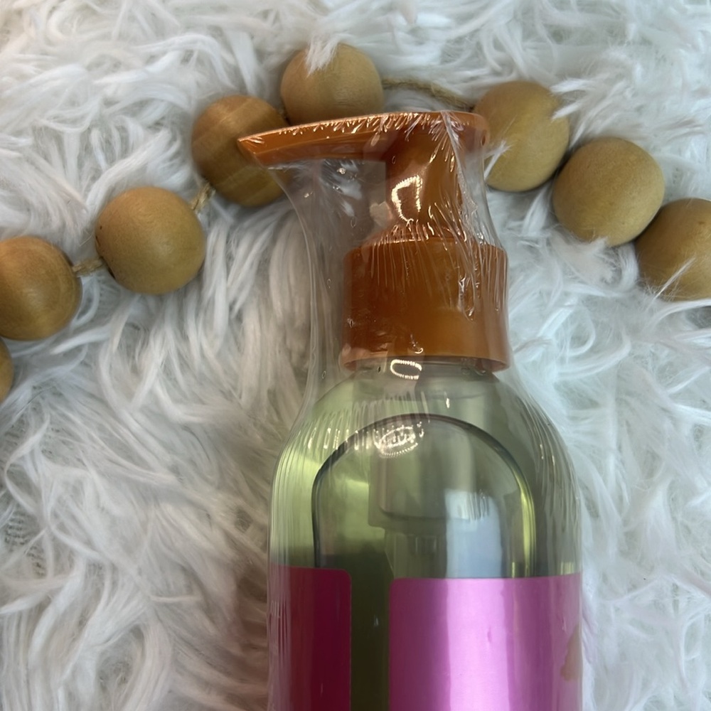 Tree Hut Watermelon Bare Moisturizing Shave Oil - Picture 5 of 5